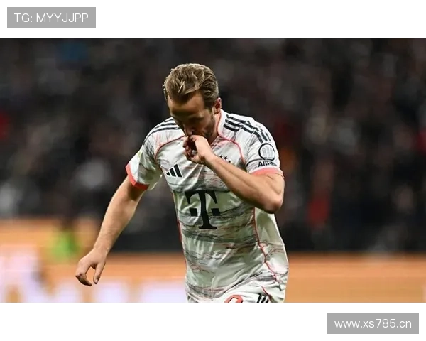 拜仁主帅与新援冲突暴露战术分歧,内部矛盾加剧引发管理危机 拜仁主帅与新援冲突暴露战术分歧,内部矛盾加剧引发管理危机