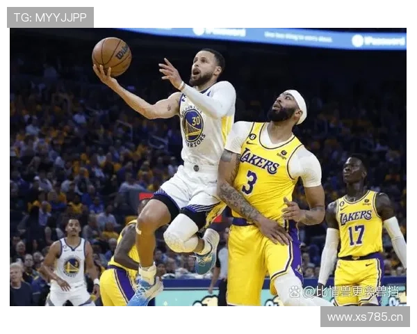 戴维斯缺阵里夫斯挡拆拉开空间提升三分